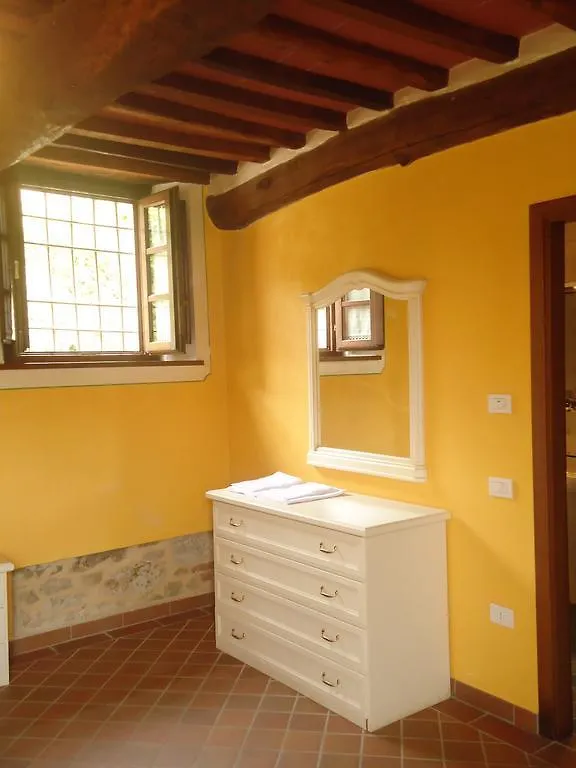 Villa Monte A Pescia Italien